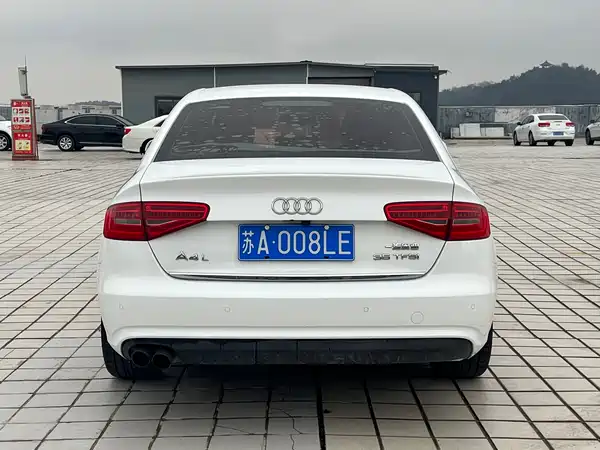 Audi A4L 2016