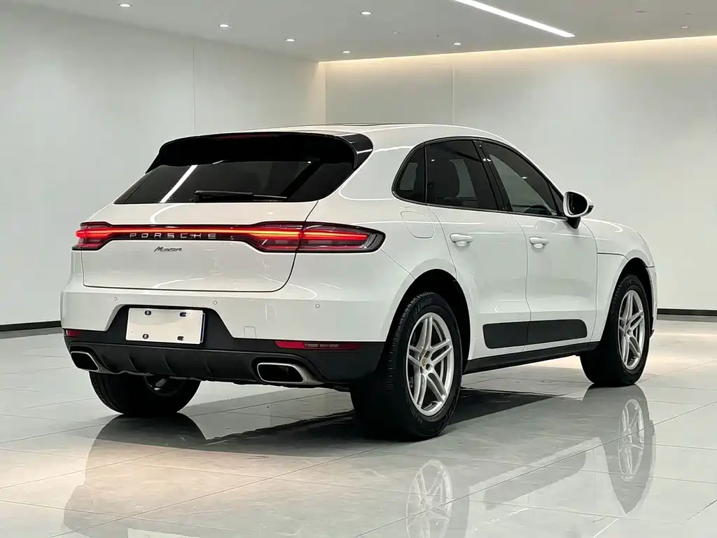 Porsche Macan 2021 — фото 7
