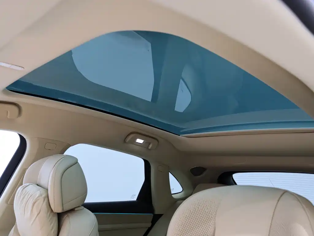 AITO M5 2025 — фото 14