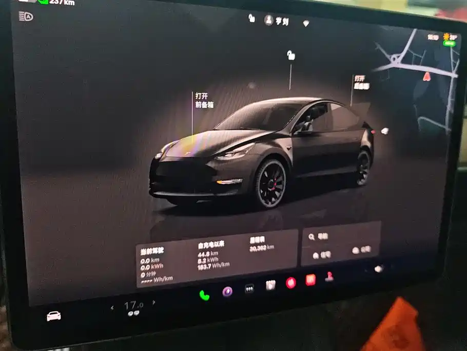 Tesla Model Y 2026 — фото 14