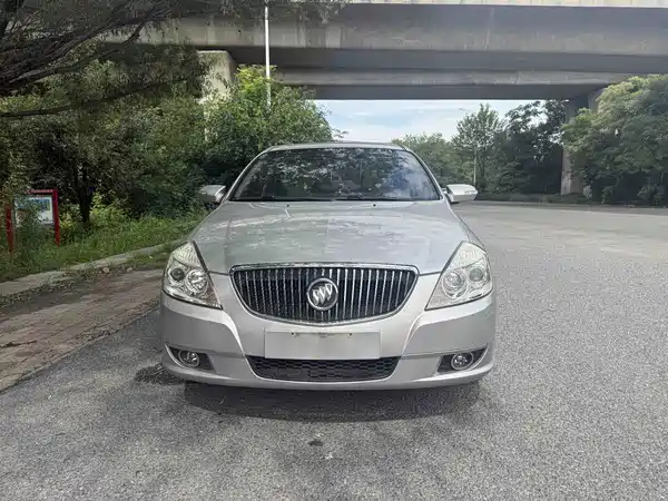 Buick Excelle 2012
