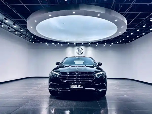 Mercedes-Benz E-Class 2021