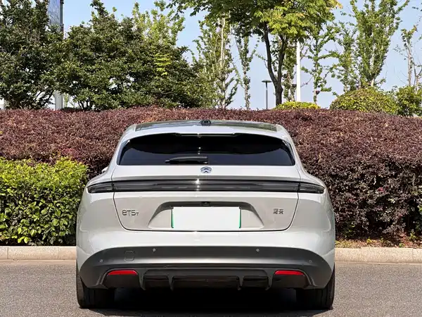 NIO ET5T 2025