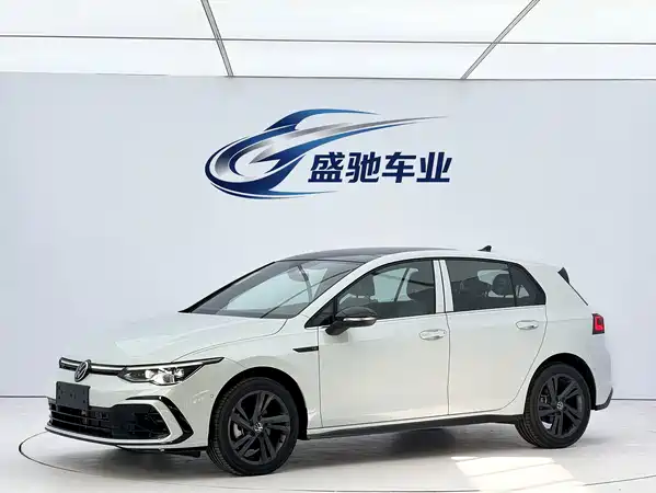 Volkswagen Golf 2024