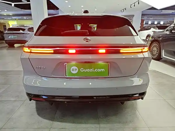 NIO ET5T 2025