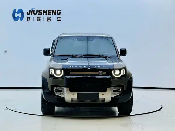 Land Rover Defender 2023