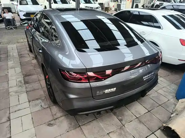 BYD Qin L 2024
