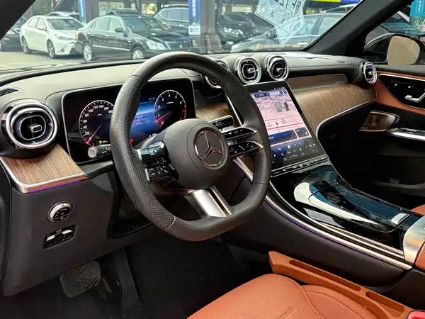 Mercedes-Benz GLC 2024
