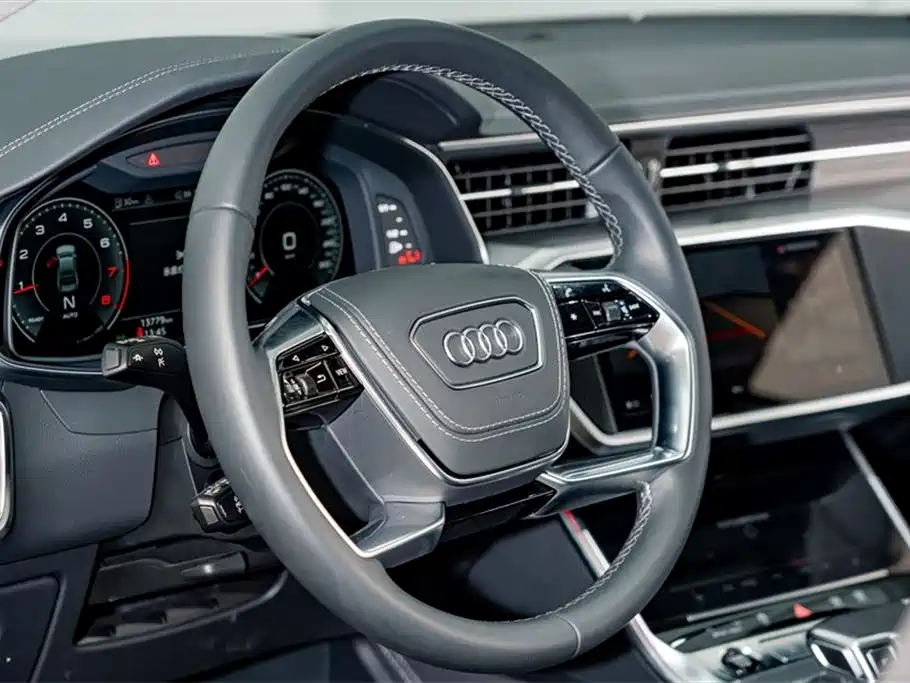 Audi A7L 2025 — фото 10