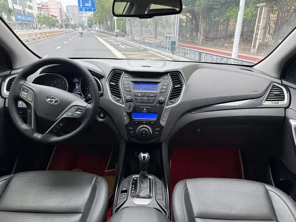Hyundai Santa Fe 2015 — фото 6