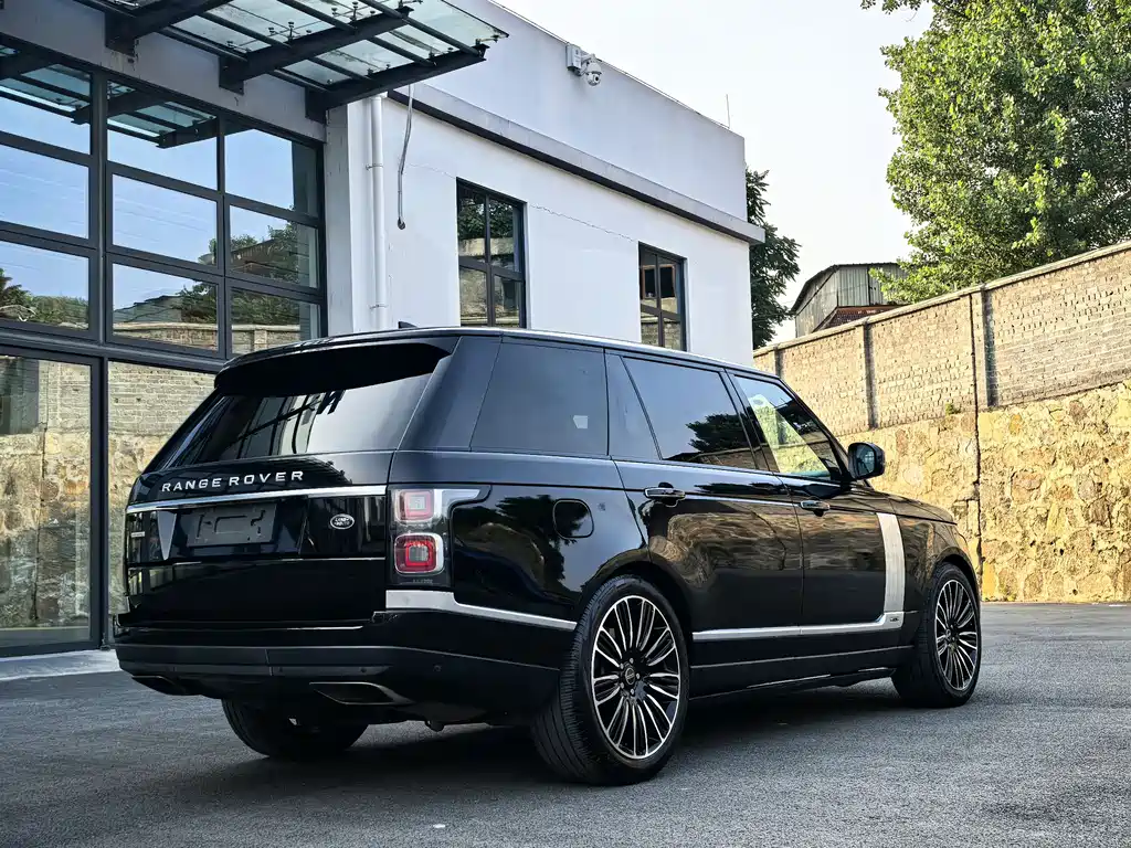 Land Rover Range Rover 2020 — фото 9