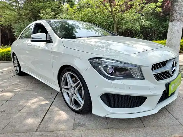 Mercedes-Benz CLA 2015