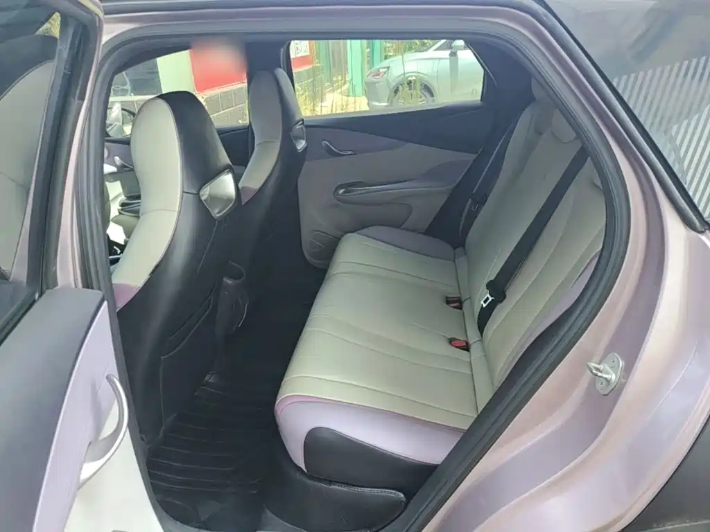 BYD Dolphin 2022 — фото 17