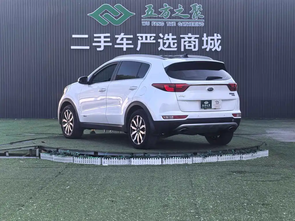 Kia KX5 2016 — фото 21