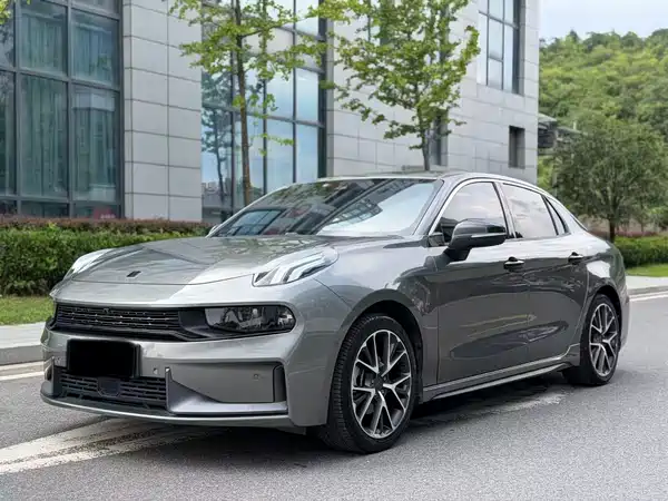 Lynk & Co 03 2021