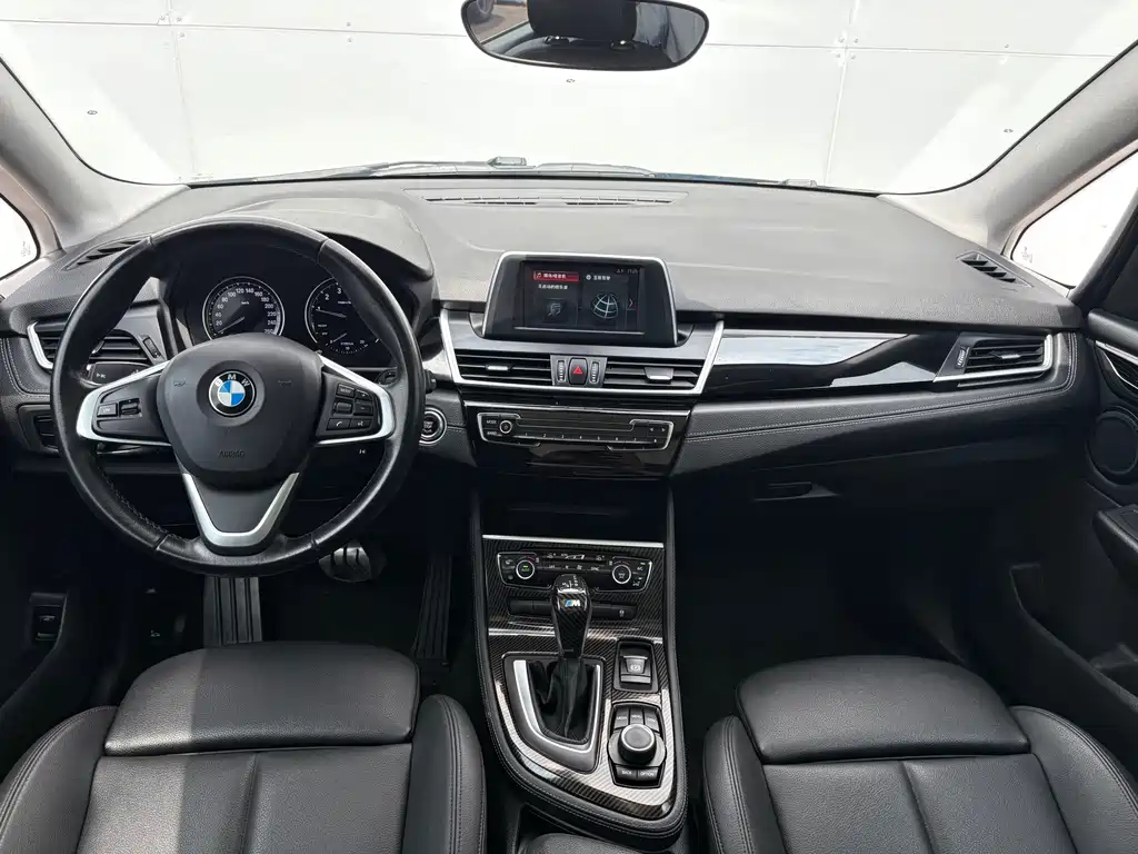 BMW 2 Series Station Wagon 2019 — фото 15