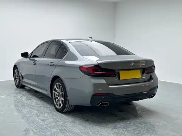 BMW 5 Series 2023