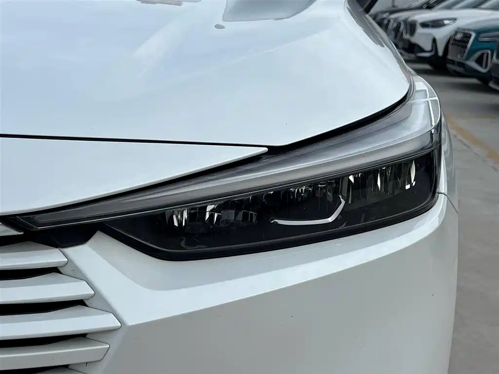 Honda Vezel 2023 — фото 3