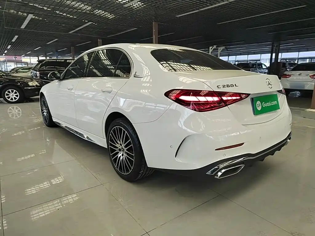 Mercedes-Benz C-Class 2025