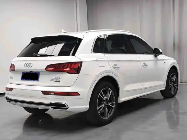Audi Q5L 2020