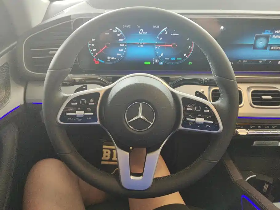 Mercedes-Benz GLE 2020 — фото 15