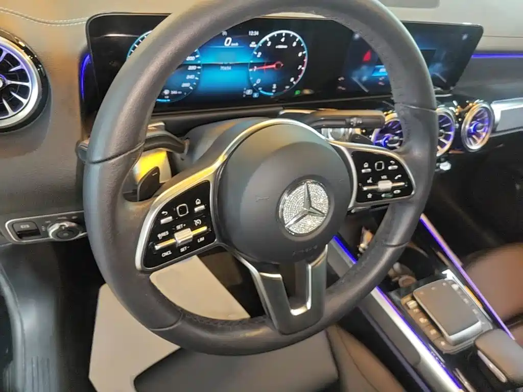 Mercedes-Benz GLB 2021 — фото 11