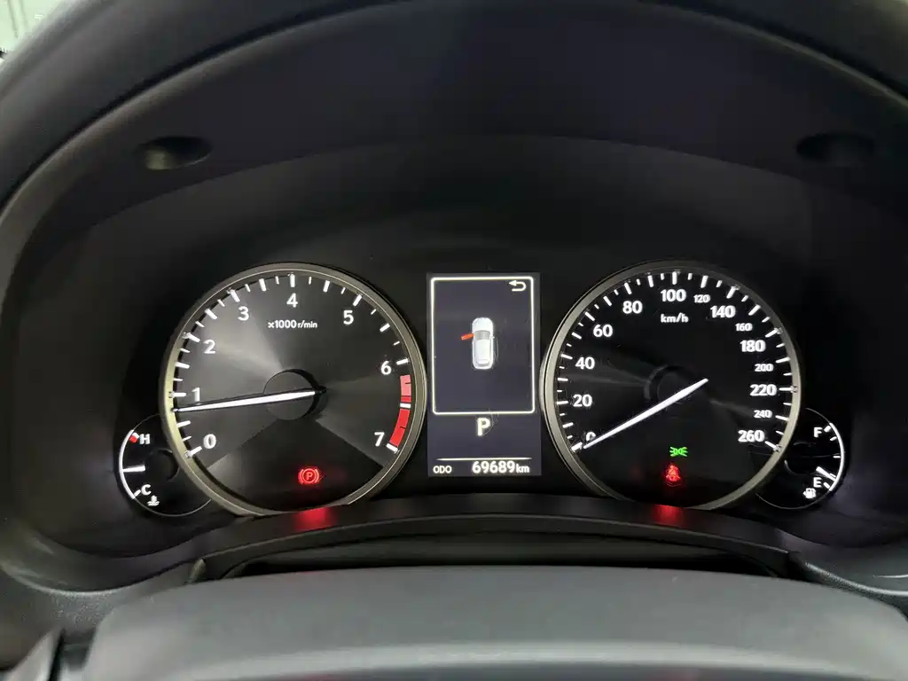 Lexus NX 2020 — фото 19