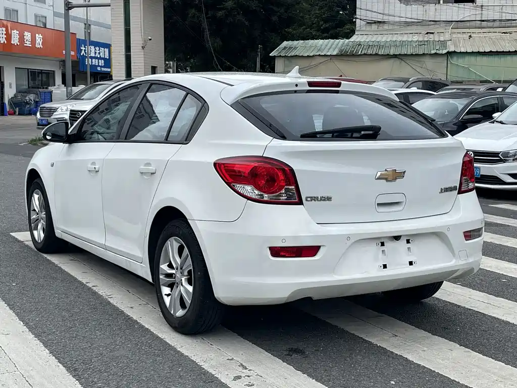 Chevrolet Cruze 2016 — фото 18