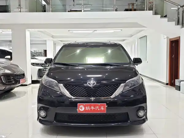 Toyota Sienna 2016