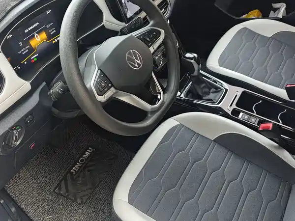 Volkswagen Tharu 2025