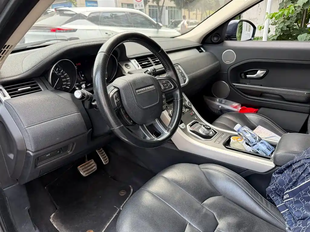 Land Rover Evoque 2015