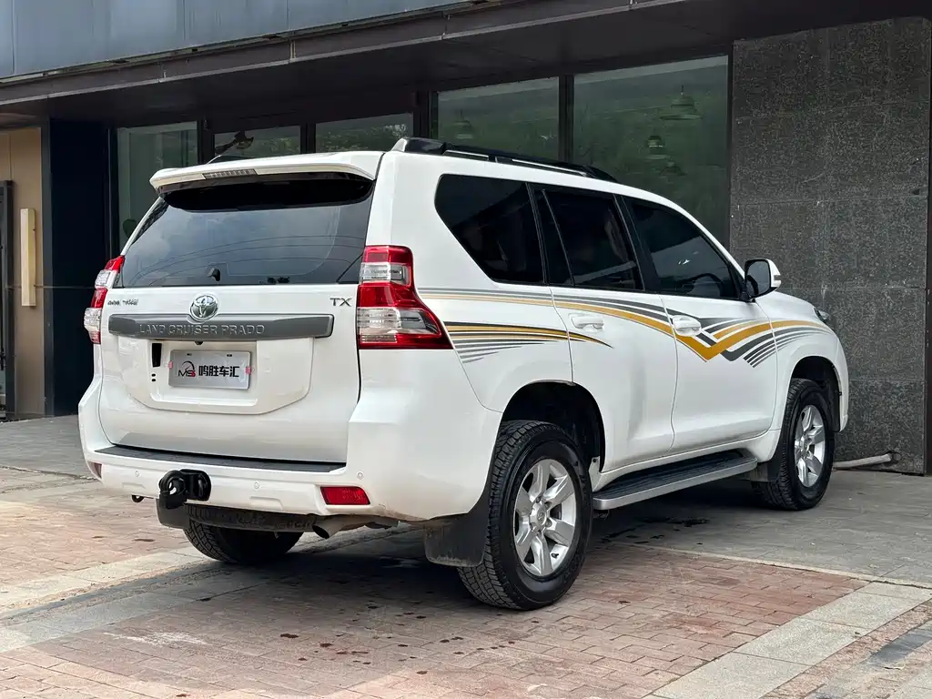 Toyota Prado 2015 — фото 8