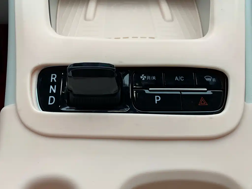 Geely Galaxy Starwish 2026 — фото 18
