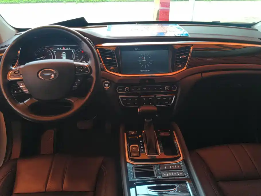 GAC Trumpchi GS8 2019 — фото 12