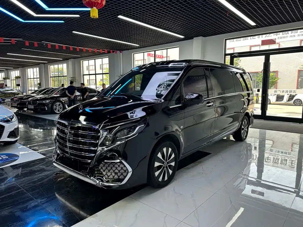 Mercedes-Benz Vito 2023 — фото 1