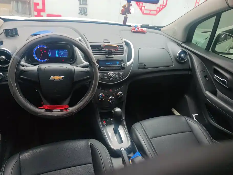 Chevrolet Trax 2014 — фото 12