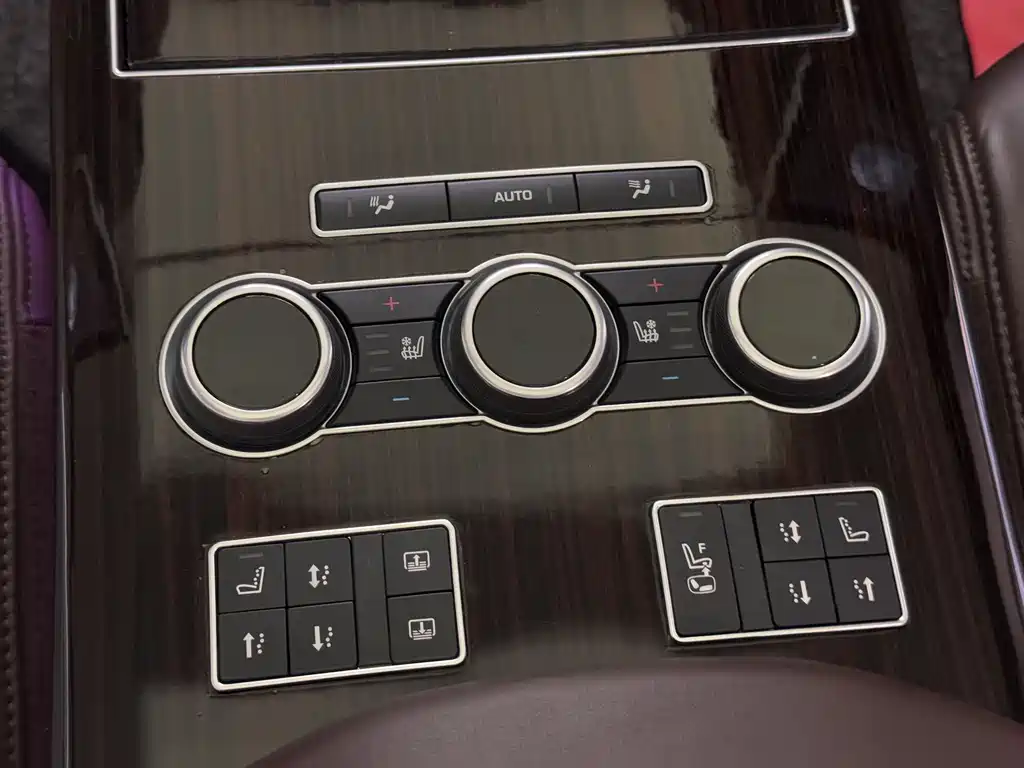 Land Rover Range Rover 2017 — фото 24