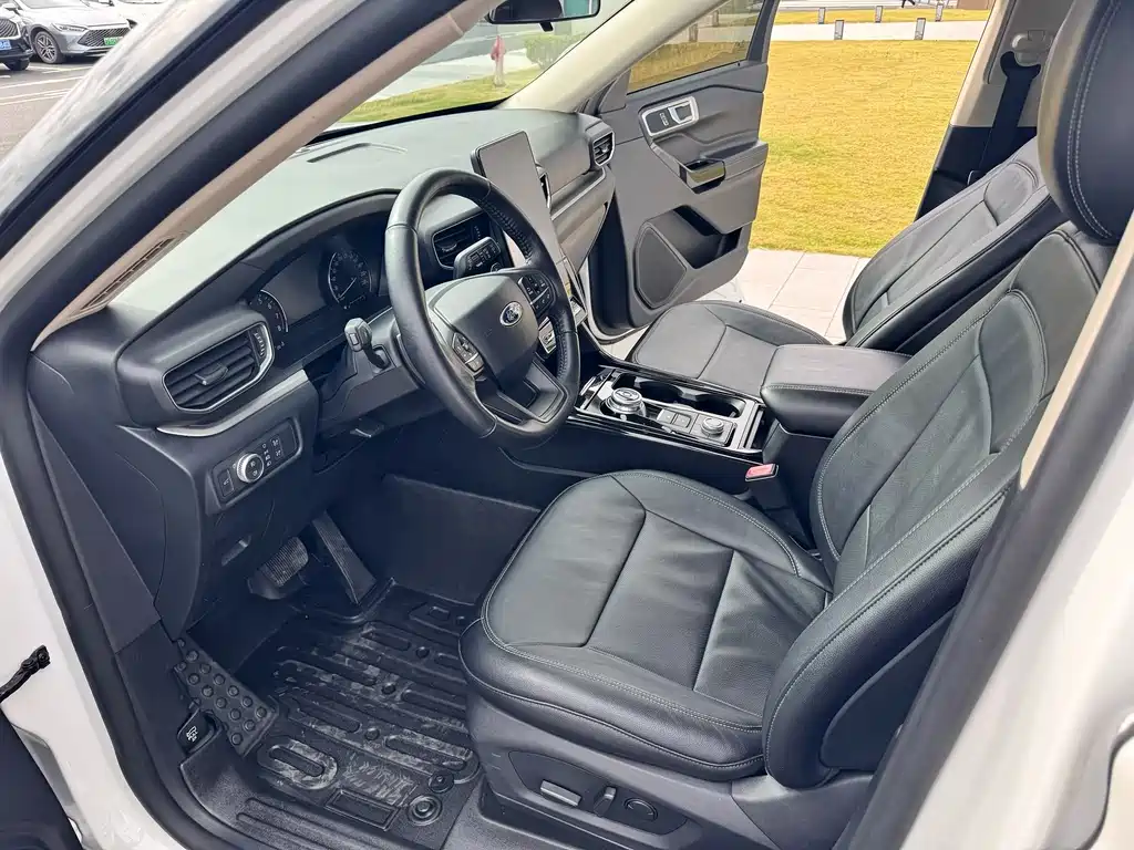 Ford Explorer 2021 — фото 12