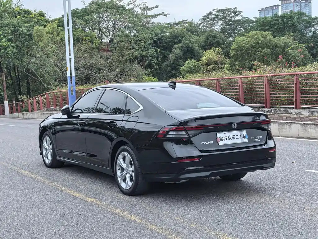 Honda Accord 2023 — фото 21