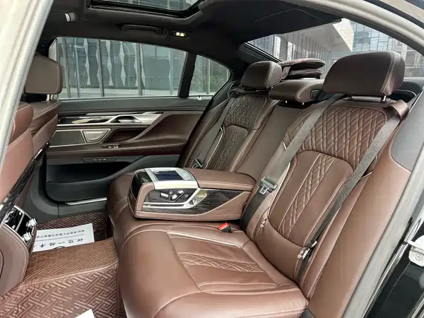 BMW 7 Series 2019