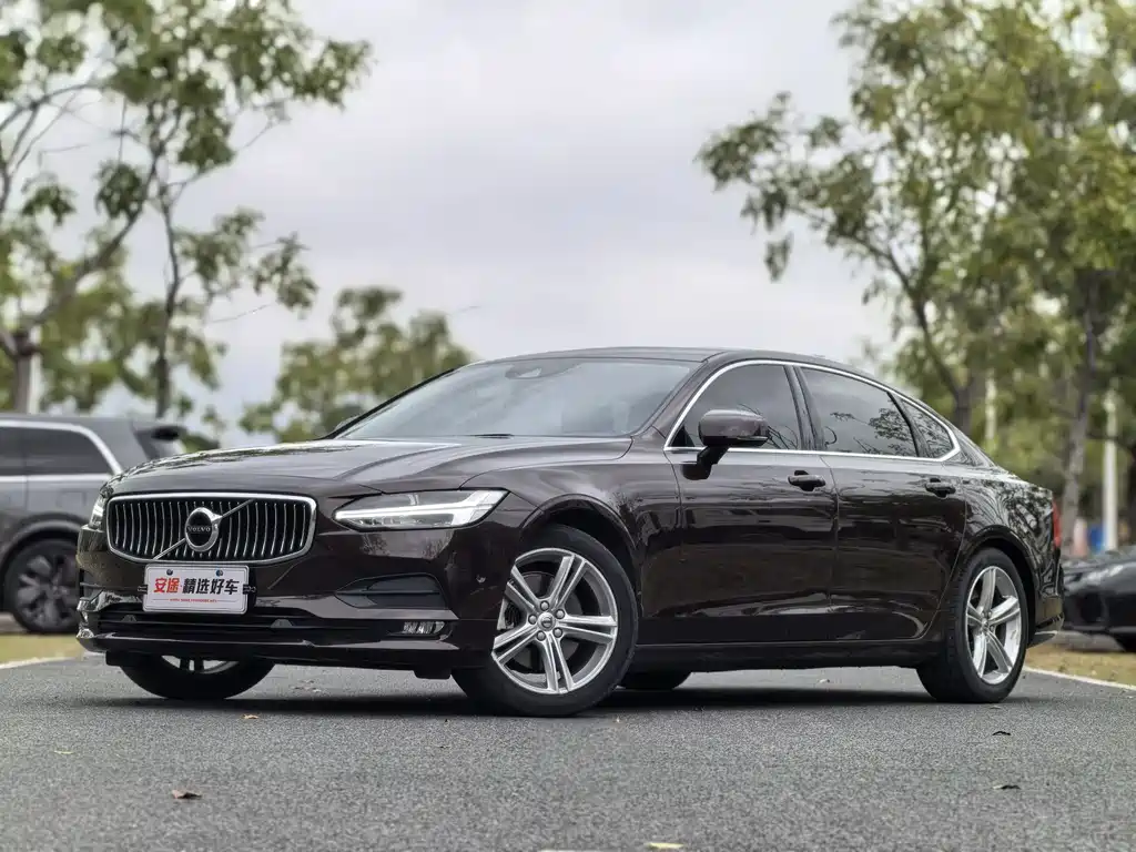 Volvo S90 2017 — фото 1