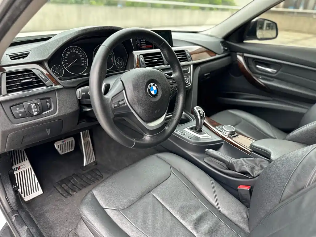 BMW 3 Series 2015 — фото 10