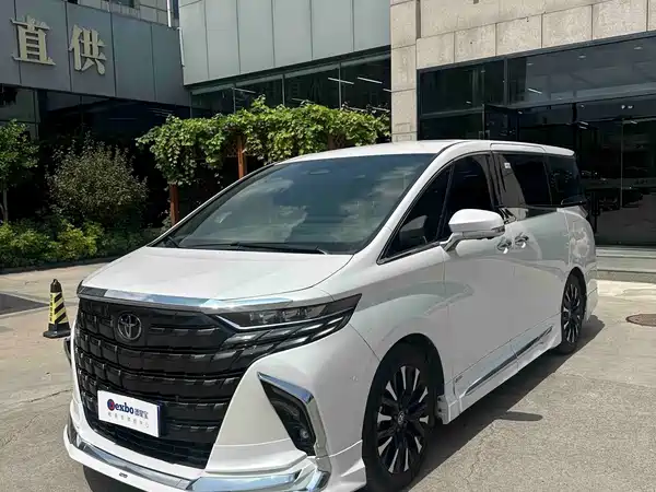 Toyota Alphard 2024