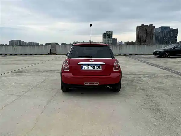 MINI 2011