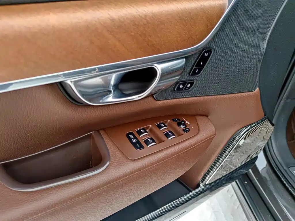 Volvo S90 2021 — фото 15