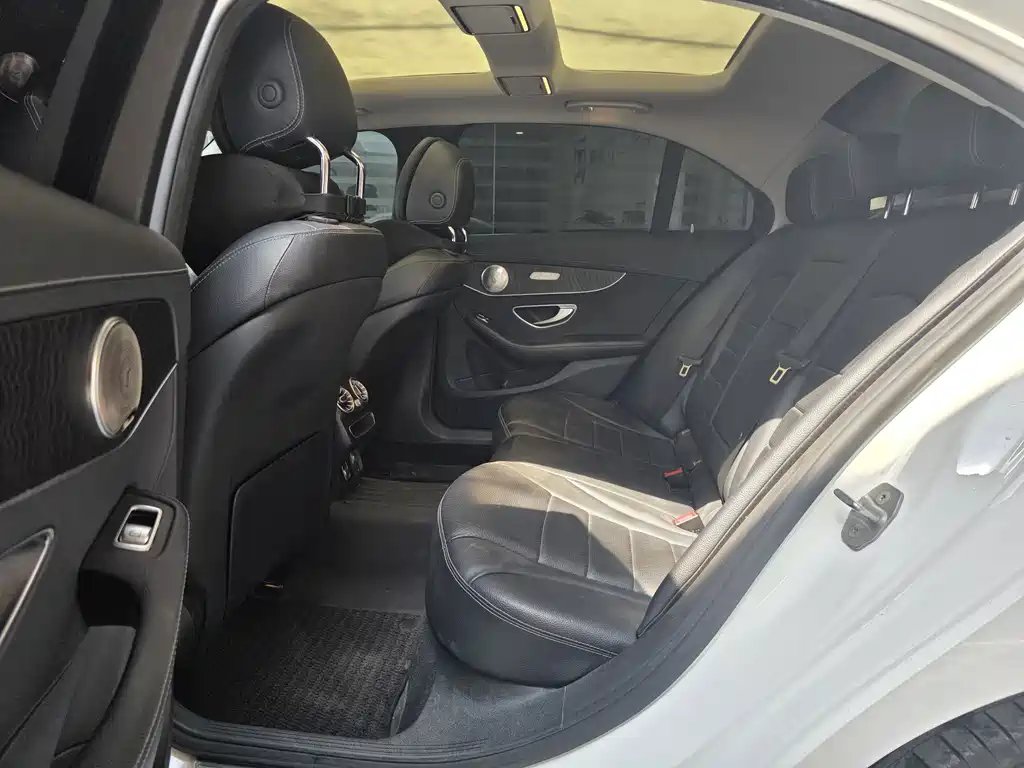 Mercedes-Benz C-Class 2021