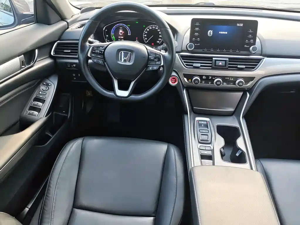 Honda Accord 2020 — фото 12