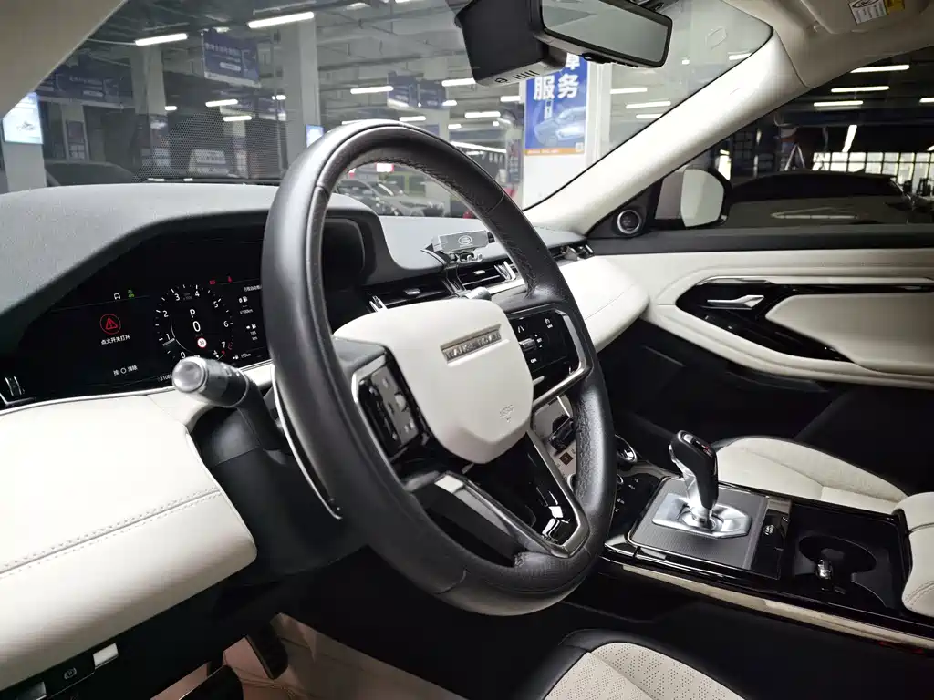 Land Rover Range Rover Evoque 2022 — фото 8