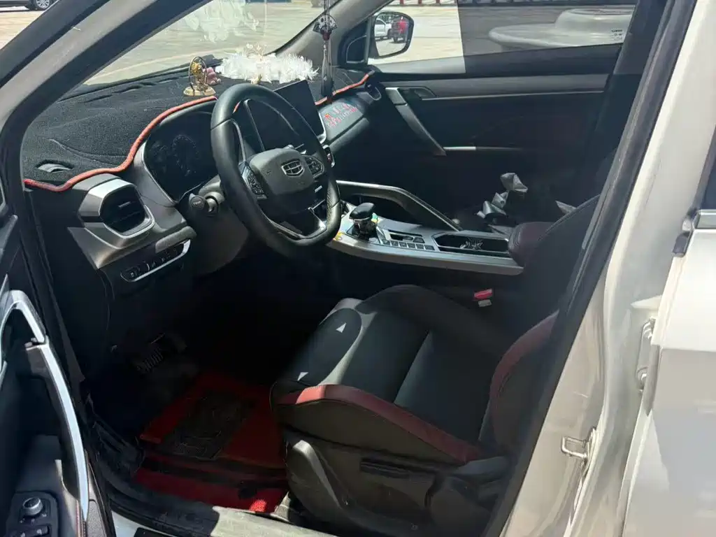 Geely Binyue 2021