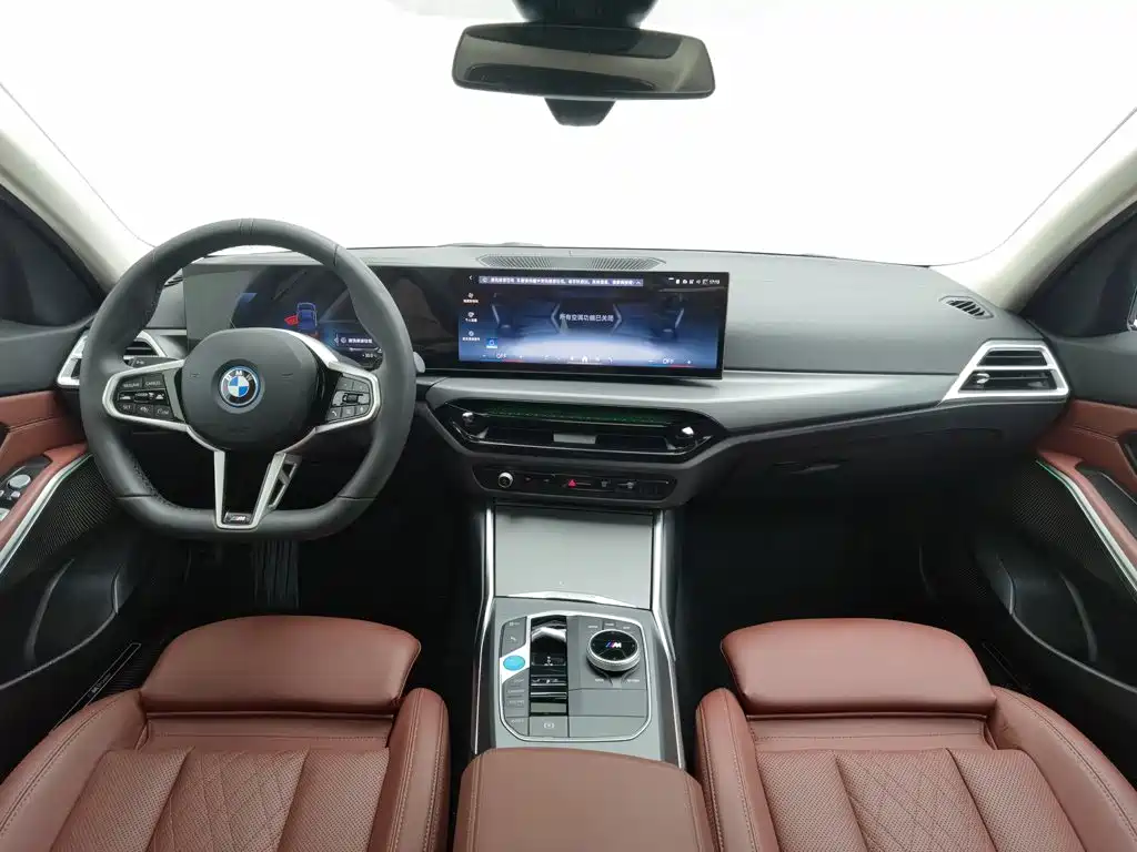 BMW i3 2025 — фото 5